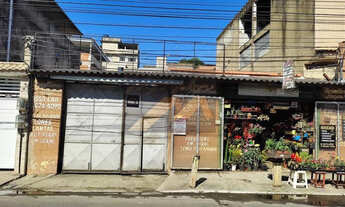 Imagem 2: Casa duplex com excelente área e ponto comercial