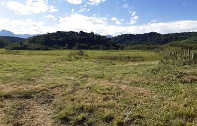 Imagem 5: Fazenda para Venda em Cachoeiras de Macacu, Vecchi, 3 dormitórios, 2 banheiros, 1 vaga