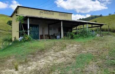 Imagem 3: Sítio para Venda em Itaboraí, Cabuçu, 1 dormitório, 1 banheiro, 2 vagas