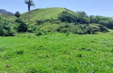 Imagem 7: Sítio para Venda em Cachoeiras de Macacu, Maraporã, 3 dormitórios, 1 banheiro, 1 vaga