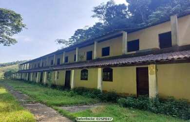 Imagem 6: Sítio para Venda em Cachoeiras de Macacu, Papucaia, 4 dormitórios, 1 suíte, 1 banheiro, 2
