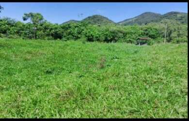 Imagem 4: Fazenda para Venda em Cachoeiras de Macacu, Gaviões, 3 dormitórios, 1 banheiro, 1 vaga
