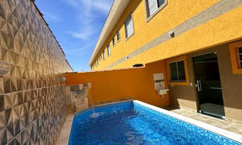 Imagem: Casa em condomínio com piscina privativa