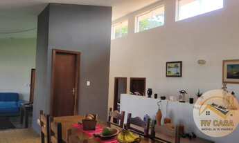 Imagem 3: Casarão com 327m², 4 suítes, com piscina a 300m da Praia !