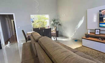 Imagem 2: CASA À VENDA, 03 DORMITÓRIOS SENDO 01 SUÍTE, OURO VERDE!