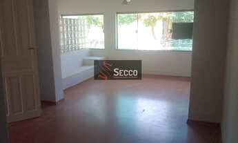 Imagem: CASA À VENDA, 03 DORMITÓRIOS SENDO 01