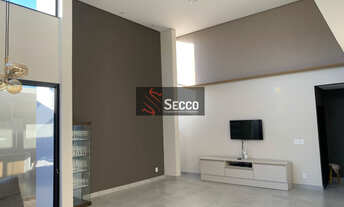 Imagem 5: CASA À VENDA, 03 DORMITÓRIOS SENDO 01 SUÍTE, BAIRRO ALTO!