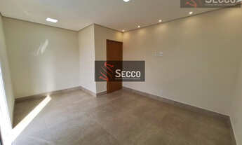 Imagem 3: CASA À VENDA, 03 DORMITÓRIOS SENDO 01 SUÍTE, VILLAS PARAÍSO!