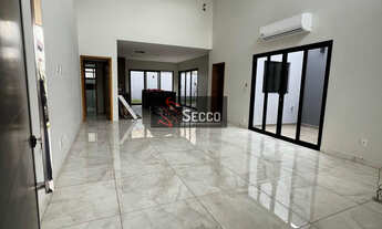 Imagem: CASA À VENDA, 03 SUÍTES, CENTRAL PARQUE!