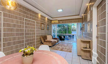 Imagem 2: Oportunidade Barra Sul: Apto Reformado Quadra Mar por R$ 750