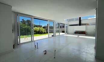 Imagem 3: Sobrado para Venda em Porto Alegre / RS no bairro Vila Nova