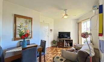 Imagem 2: Apartamento para Venda em Porto Alegre / RS no bairro Cristal