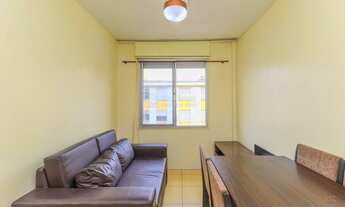 Imagem 3: Apartamento para Venda em Porto Alegre / RS no bairro Vila Nova