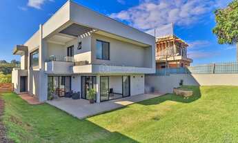 Imagem 4: Sobrado para Venda em Porto Alegre / RS no bairro Vila Nova