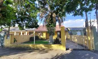 Imagem 2: Casa para Venda em Porto Alegre / RS no bairro Hípica