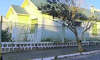 Imagem: Casa de Esquina em Avenida para venda em