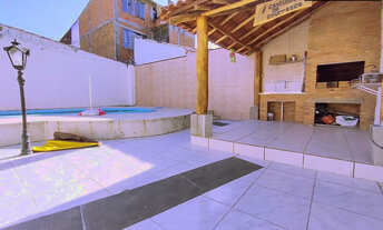 Imagem: Casa com piscina para Venda no Laranjal