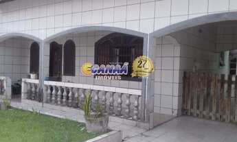 Imagem: Casa com piscina no Balneário Itaguai