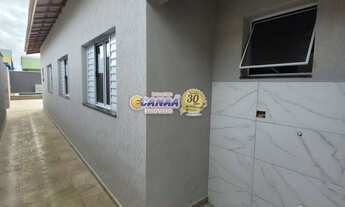 Imagem 4: Casa com piscina na praia de Itanhaém - R$ 370 mil!