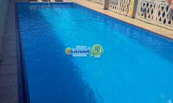Imagem 2: Casa em Mongaguá com amplo quintal, piscina e área de lazer!