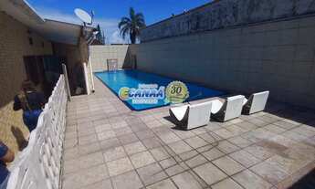 Imagem 6: Casa em Mongaguá com amplo quintal, piscina e área de lazer!