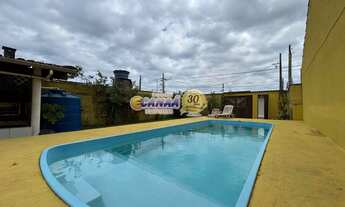 Imagem 2: Casa lote inteiro com piscina em Mongaguá - R$ 341 mil