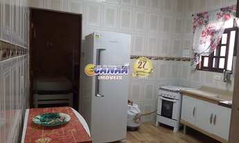 Imagem 6: Lindo Sobrado com Piscina à venda em Mongaguá-SP!