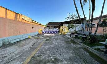 Imagem 2: Casa à Venda em Mongaguá-SP com Amplo Quintal!!