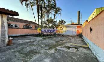 Imagem 5: Casa à Venda em Mongaguá-SP com Amplo Quintal!!