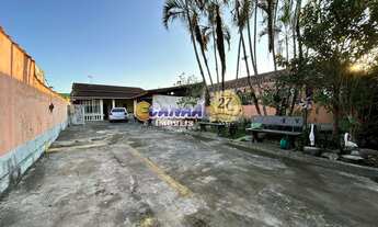 Imagem 3: Casa à Venda em Mongaguá-SP com Amplo Quintal!!