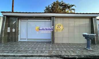 Imagem: Casa à Venda em Mongaguá-SP com Amplo