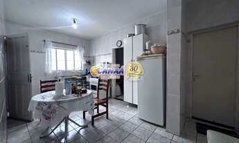 Imagem 5: Casa com Quintal Amplo e 4 Vagas de Garagem em Mongaguá!