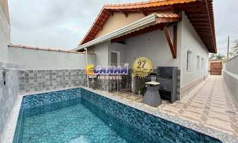 Imagem: Belíssima Casa com Piscina em Mongaguá-SP!!