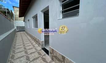 Imagem 3: Seu Refúgio no Litoral! Casa com Piscina em Mongaguá-SP!