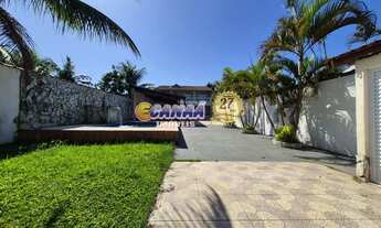 Imagem 3: Lindo Sobrado com Piscina à Venda em Mongaguá/SP!