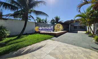 Imagem 2: Lindo Sobrado com Piscina à Venda em Mongaguá/SP!