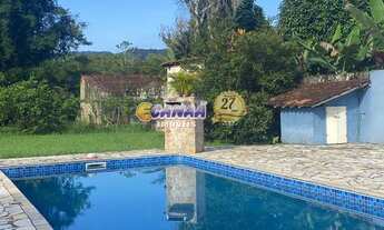 Imagem 3: Linda Chácara com Piscina e Amplo Quintal Gramado em Mongaguá!!