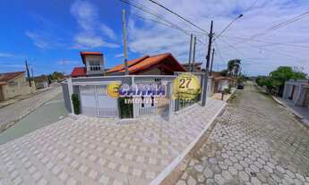 Imagem 2: Casa em Mongaguá com Piscina e Espaço Gourmet!