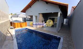 Imagem: Casa à Venda em Mongaguá-SP com Piscina