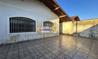 Imagem 4: Casa à Venda em Mongaguá-SP – Ampla e com Edícula!