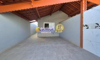 Imagem: Casa à Venda em Mongaguá-SP com Piscina!