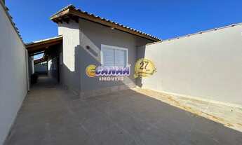 Imagem 3: Casa à Venda em Mongaguá/SP- Nova e com Piscina!!