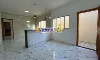 Imagem 6: Casa à Venda em Mongaguá/SP – Lado Praia! Nova e com Piscina!