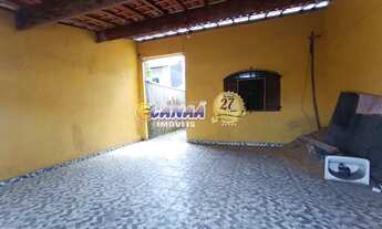 Imagem 2: Casa à Venda em Mongaguá – SP com Piscina Privativa!!