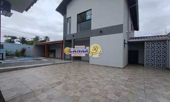 Imagem 7: Moderna com Piscina a 200m da Praia! Casa á Venda em Itanhaém!!