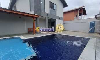 Imagem: Moderna com Piscina a 200m da Praia! Casa