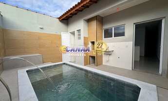 Imagem: Nova e com piscina privativa - Casa à venda