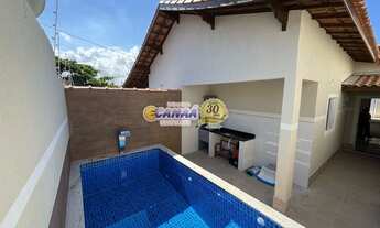 Imagem 6: Oportunidade no Litoral! Casa com Piscina e Suíte em Mongaguá