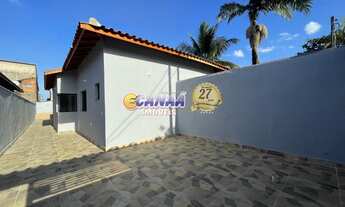 Imagem 2: Casa à Venda em Itanhaém - Com Piscina – Lado Praia!