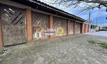 Imagem 2: Linda Casa a venda em Mongaguá-SP - Com Piscina!